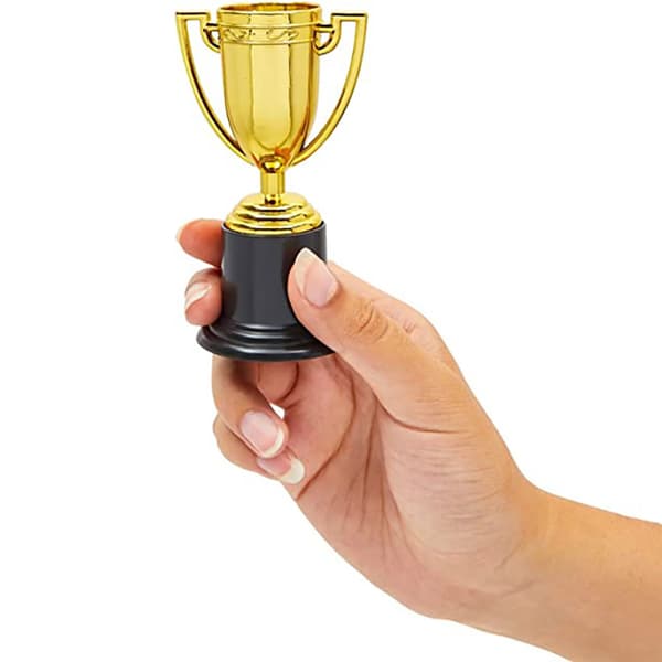 5 st Plast Golden Mini Award Trophy Leksaker Priser för barn Birt A