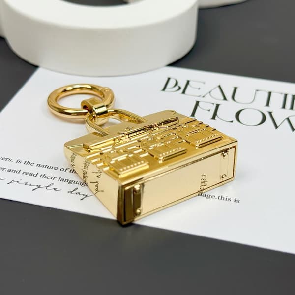 Nyckelring i legering, minihus, väskhänge, mode, nyckelring, handväska Silver