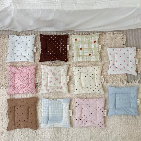 Vintage blomster polka dot bomullsunderlegg krem vattert rutete Pr A1