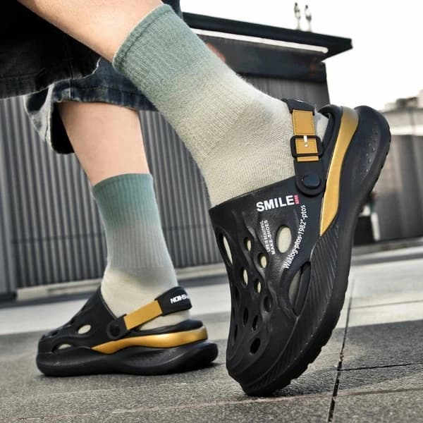 Slip-On Sandaler Flat Hæl Sklisikker Såle Hullsko Lette A2