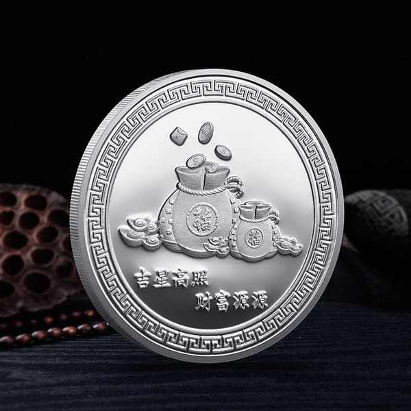 1 stk. 2024 Nytårs held og lykke til dig Fu Koi minde Gold