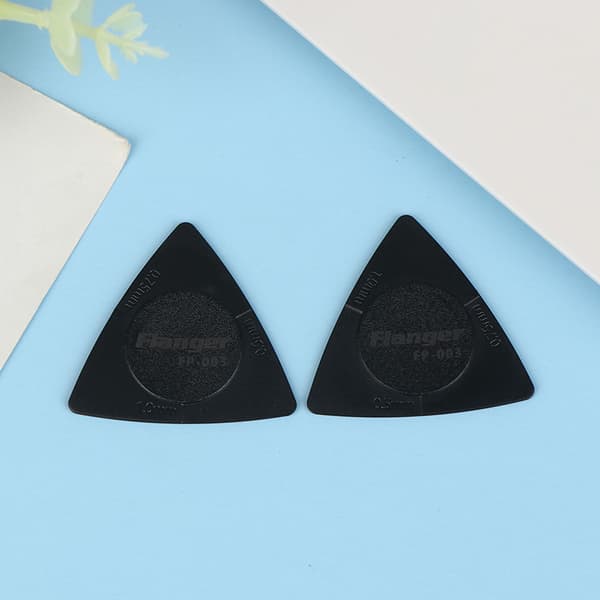 2/3 st ABS 3 tjocklekar i 1 gitarrplektrum för 0,5/0,75/1,0 mm White 3Pcs