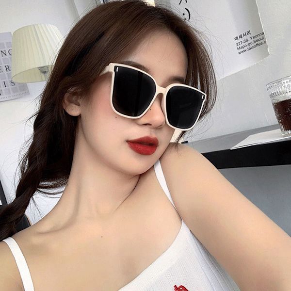 Mode Nya GM Solglasögon Dammode Square Classic Vintag Beige