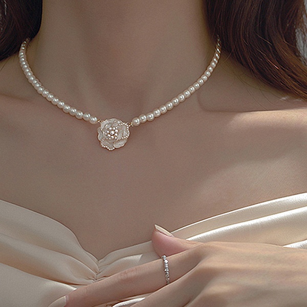 2022 Fashion Bow Pearl CC armband Vintage Summer Woman Pink Br White