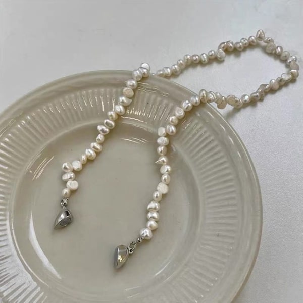 Fashion Pearl Chain Choker Halsband för kvinnor tjejer 2022 Trend