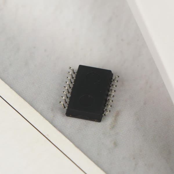 1/2 st MM1582AHBE MM1582A SMD SOP-16 Buffer Driver Hög kvalitet 1Pcs