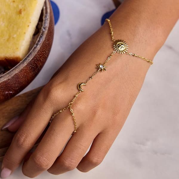 Boho Zirkon Solformade Sammanlänkade Guldstjärnor i Rostfritt Stål Golden
