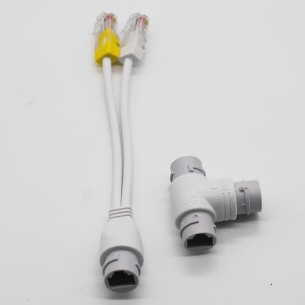 2-i-1 POE Splitter 3-vejs RJ45-stik CCTV POE-adapter til I