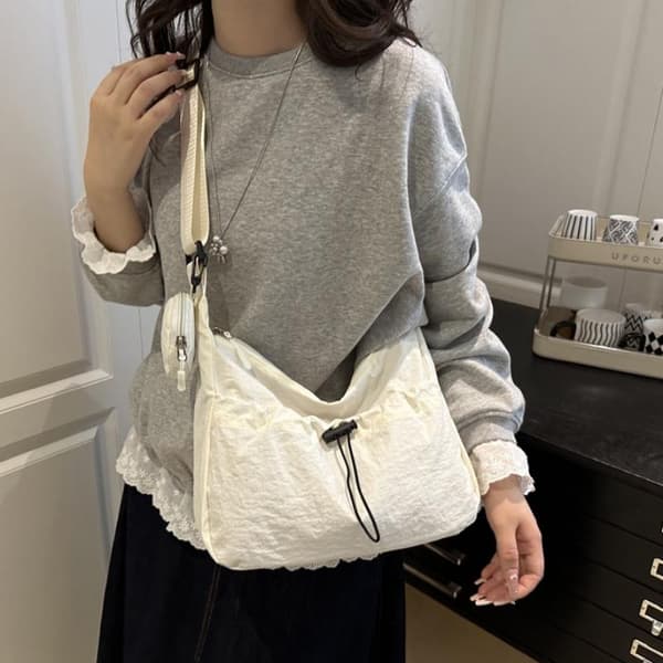 Mjuk Crinkle Nylon Hobo Väska Avtagbar Mini Pouch Lätt C A2