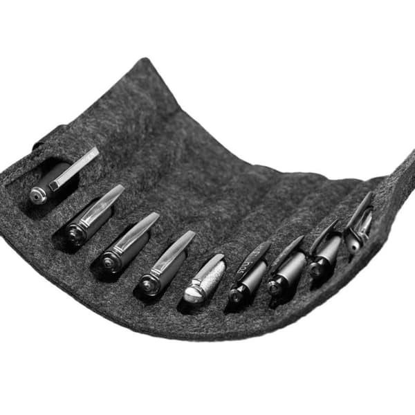 Filt-rullepenneforheng med 11 pennekapasitet Light gray