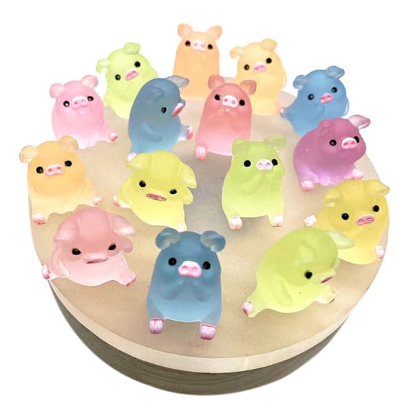 1/5 stk Mini Luminous Piggy Decor Car Dashboard Hjemmepynt D 5pcs
