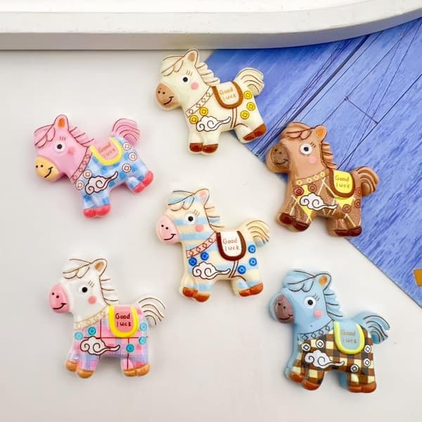 10 stk tegneserie DIY harpikstilbehør Cabochon Flatback e Pony Em A6