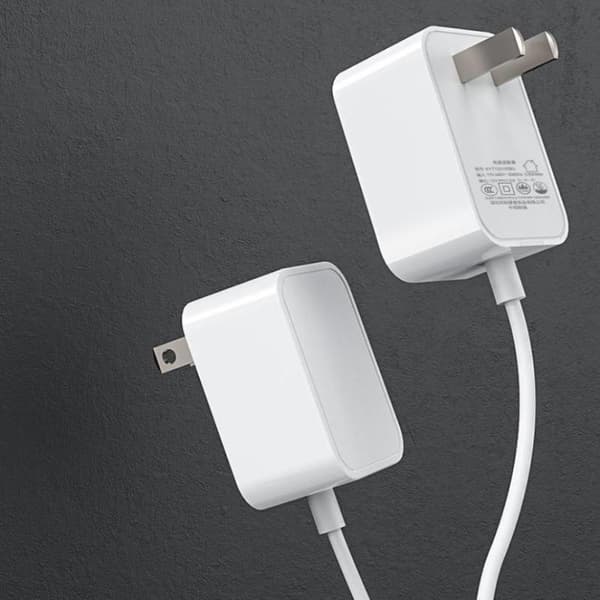 Strømadapter AC 100v-240v DC 12V 1A Bærbar Pluggdriver Strøm White