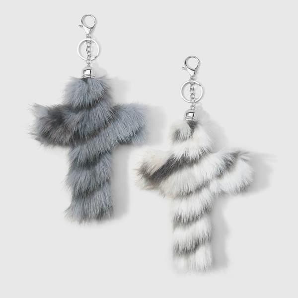 Estetisk nøkkelring med sebra- og leopardmønster i kryssform A7