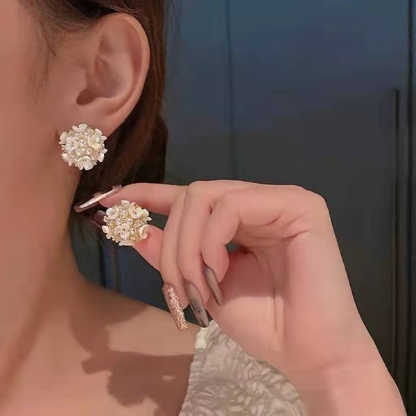 Mote Shell Pearl Ball Form stud øredobber for kvinner bryllup