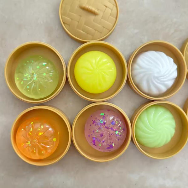 Kristallbulle och mini-soppdumplingformad stressavlastningsleksak Random1pc
