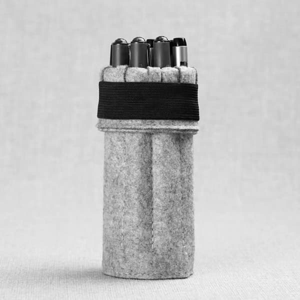 Filt-rullepenneforheng med 11 pennekapasitet Light gray