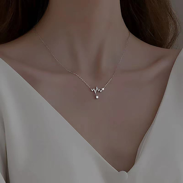 Ny mote kvinner Shiny Heartbeat Clavicle Chain Halskjede for W Gold