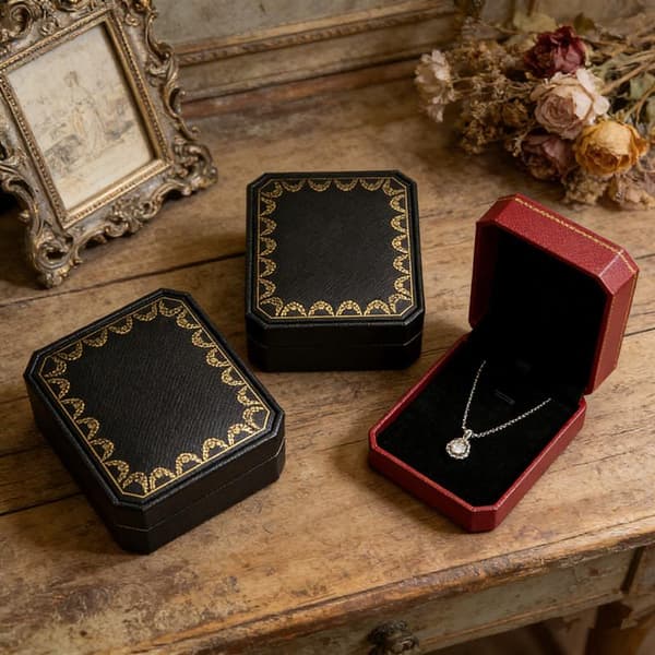 Halsband Display Box Sammet Foder Elegant Hänge Förvaringsfodral C Black