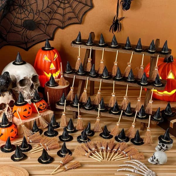 12/24 stk. minihexehat og minibørster til Halloween-fest 12PCS