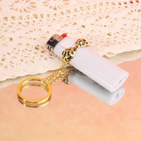 Mini Morsom Stil Nøkkelring Lighterholder Metall Lighterholder Tilbehør E