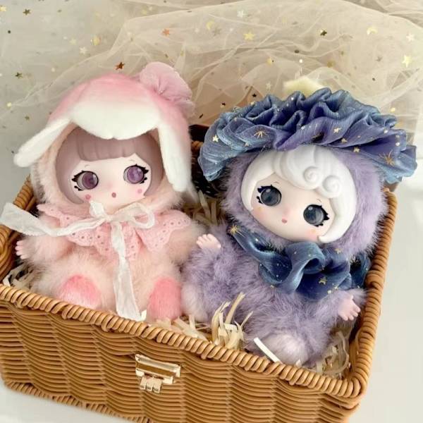 YuLi Hug Cloud Dream Series Blind Box e Fluffy Vinyl Doll Keych 1Box Random