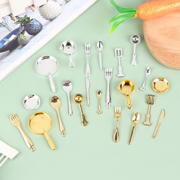 11 kpl/ set Dollhouse Miniatyyri lusikkahaarukkaastia-astioiden mallisarja Gold