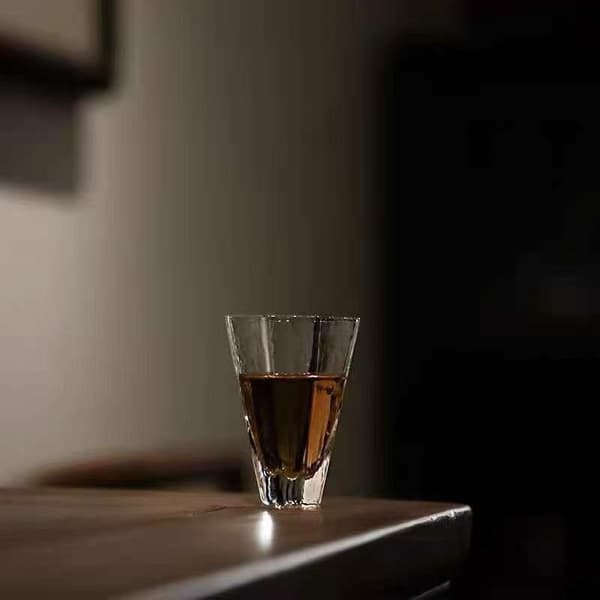 Stilfull tekopp i glass 50ML