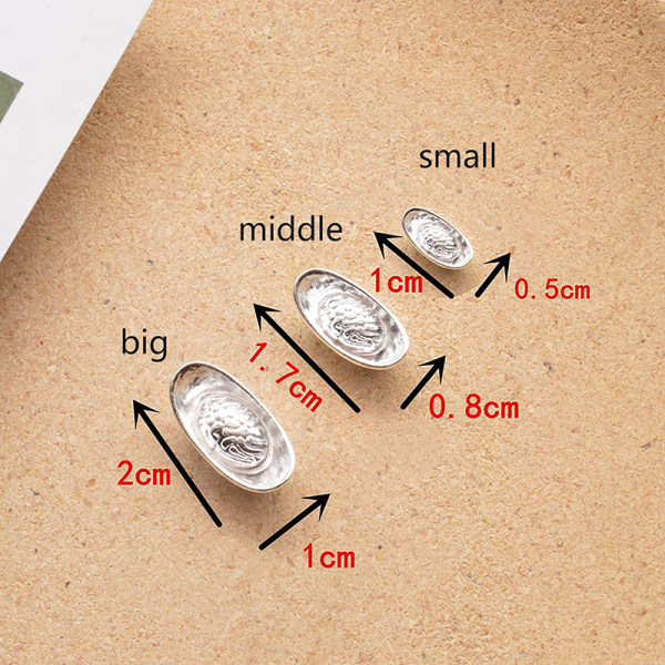 3 kpl Miniatyyri malli nukkekodin tarvikkeet Mini Ruyi Gold Ingo Silver