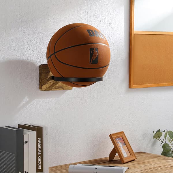 Väggmonterad bollförvaringsställ - För visning av basketbollar och A