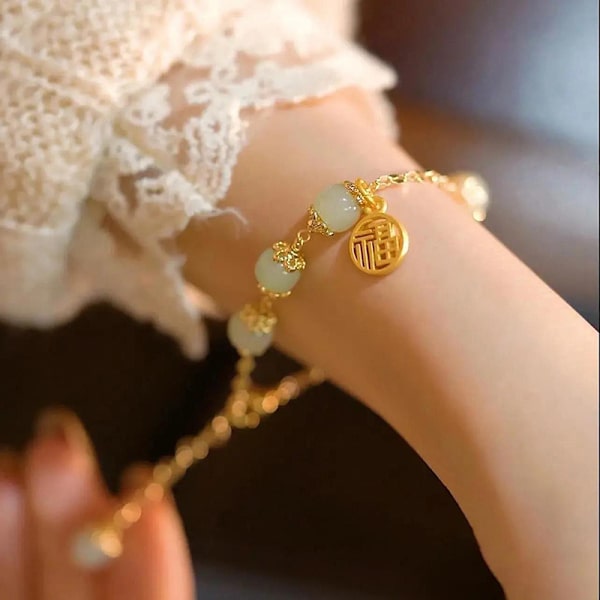 Fu Character Lucky Hetian Jade antikke armbånd
