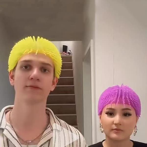 Spiky Ball Hat - Morsom hodeplagg for skøyerstreker Pink