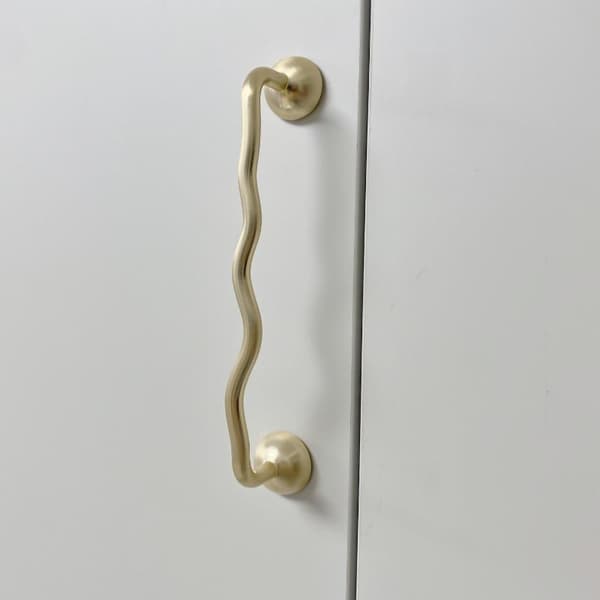 Bølgete skapdørhåndtak i sinklegering, rustbestandig, elegant design A3