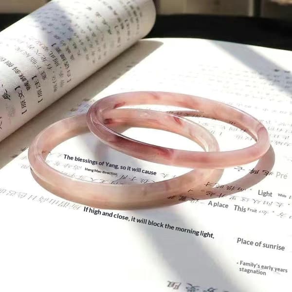 Naturlig kalsedon skjønnhetsarmbånd Is Søt Grasiøs Lys Rosa A1