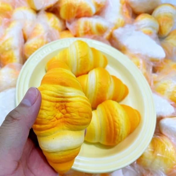 Croissant Langsomt Stigende Squishy Fidget Legetøj Brød Gave