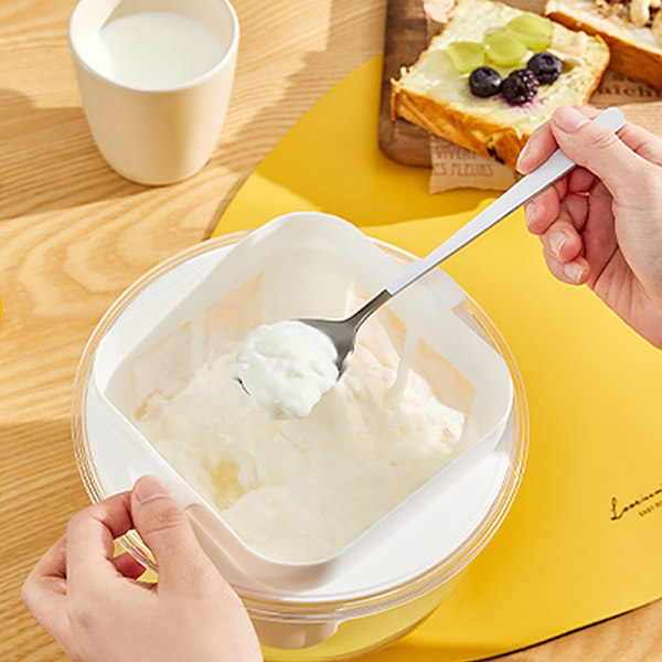 1 stk gresk yoghurt sil med finmasket sil og lokk ost yoghurt