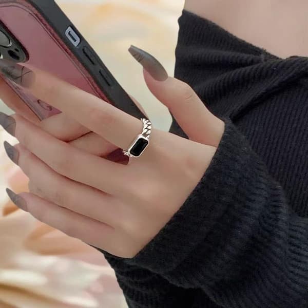 Mode Firkantet Sort Rhinestone Ring Kvinder Justerbar Åben Ring 1pc