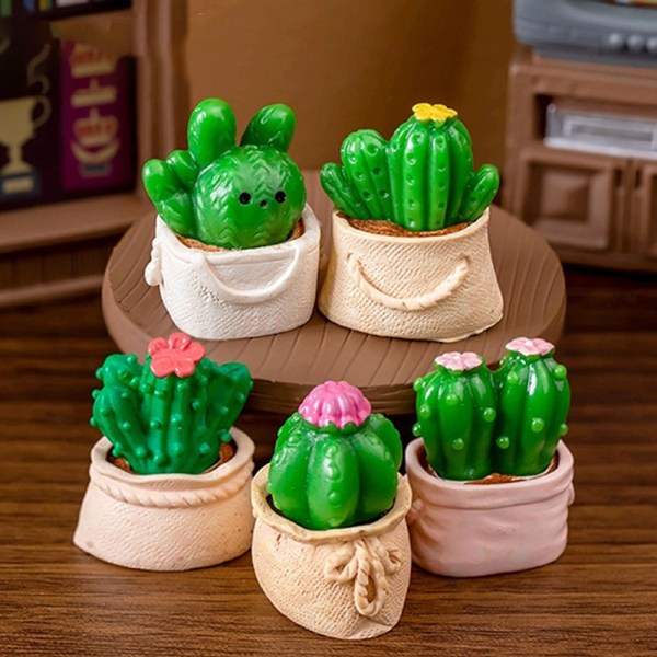 Mini Cactus Ornament Succulent Potted s Dollhouse Micro Landsc C