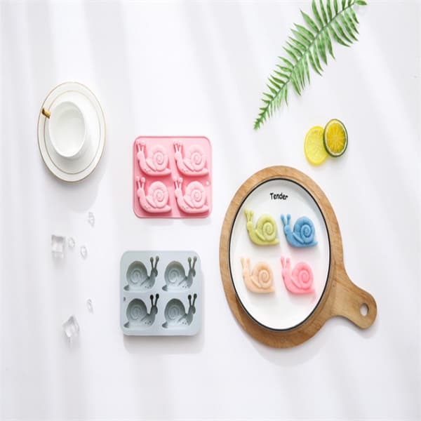 Snegle silikoneform 4 hulrum 3D Escargot form bakke DIY B Pink