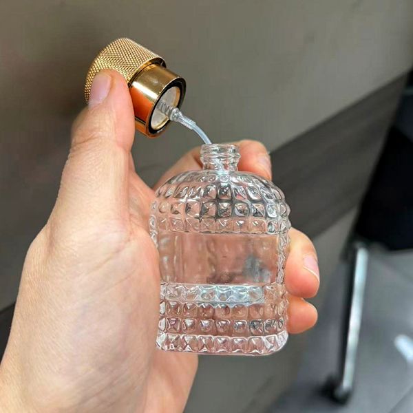 30 ml påfyllningsbar parfymatomizer tom ananasformad glasflaska