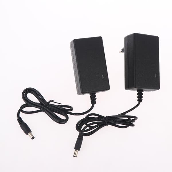 1 stk. 21V lithium batterioplader 1A 2A til 18V intelligent strømadapter 21V 2A