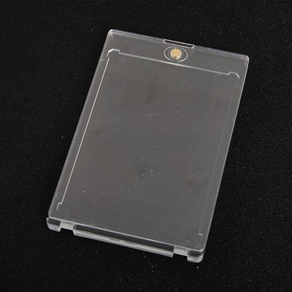 1 ULTRA-PRO ONE-TOUCH magnetiske 35PT UV-beskyttede kortholdere a Silver