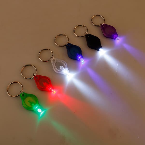 Mini supermikro kirkas LED-retkeilytaskulamppu avaimenperä Red