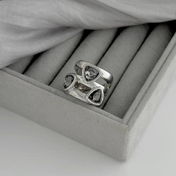 Elegant armbånd med akryl-rhinsteiner og åpen ring for kvinner A4