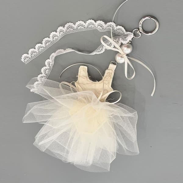 e Balletkjoleformet Nøglering Blonde Tylskørt Falsk Perle Deco A