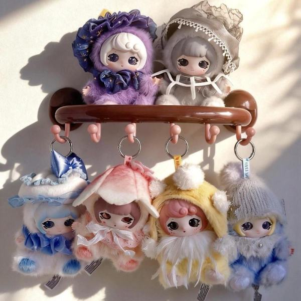 YuLi Hug Cloud Dream Series Blind Box e Fluffy Vinyl Doll Keych 1Box Random