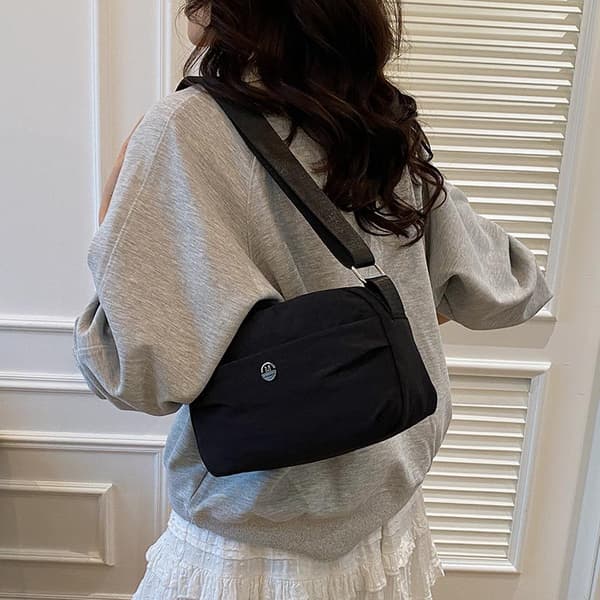1 st Nylon Multi-Layer Crossbody Väska Dam Enkel Axel Små Khaki