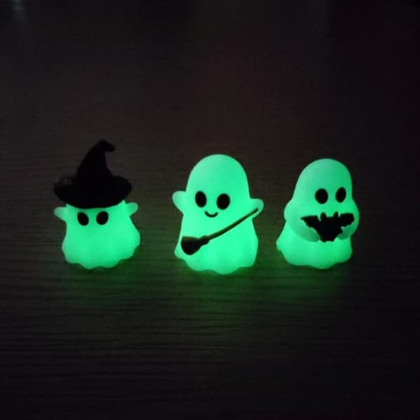 1/3 kpl Halloween valaiseva miniaavepatsas, hehkuu pimeässä A1
