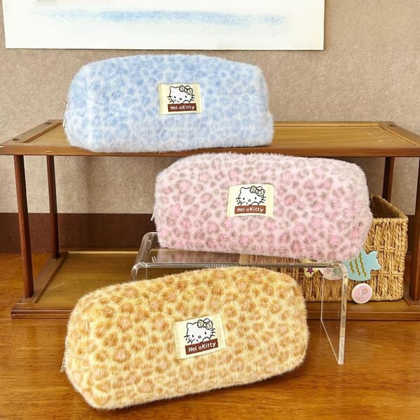 1 st Hello Kitty Leopardmönstrad Plysch Pennfodral KT Katt Station Blue