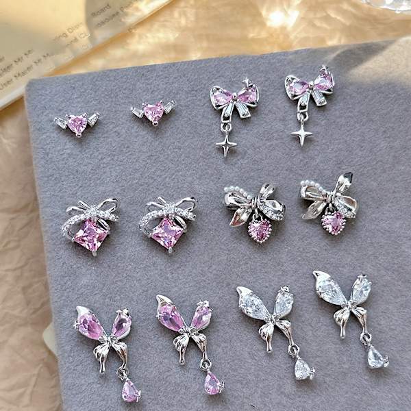 Nail Art Diamond Bow hänge Smycken Light Luxury Silver Butter A5